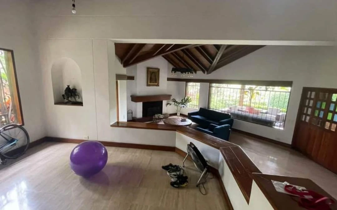 Casa en Arriendo loma de las brujas