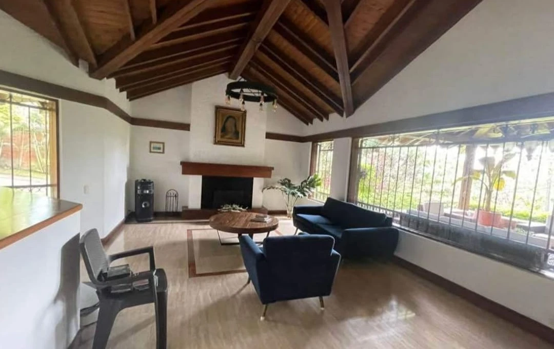 Casa en Arriendo loma de las brujas