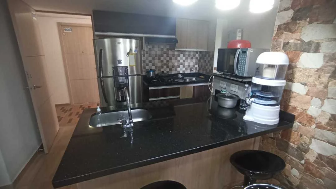 Se vende apartamento en torre Navarra cerca a niquia