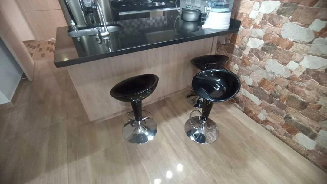 Se vende apartamento en torre Navarra cerca a niquia