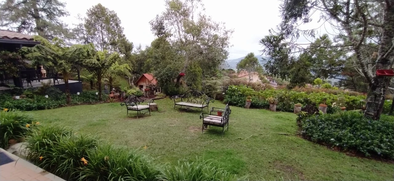 Casa Campestre en Arriendo Las Palmas Medellín