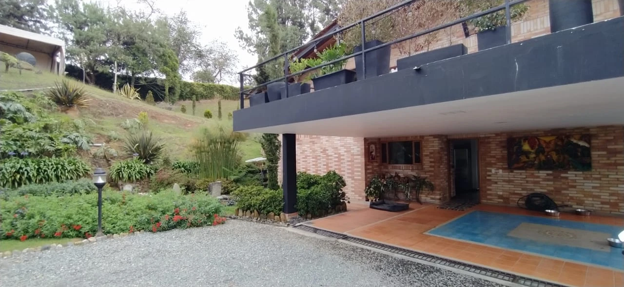 Casa Campestre en Arriendo Las Palmas Medellín