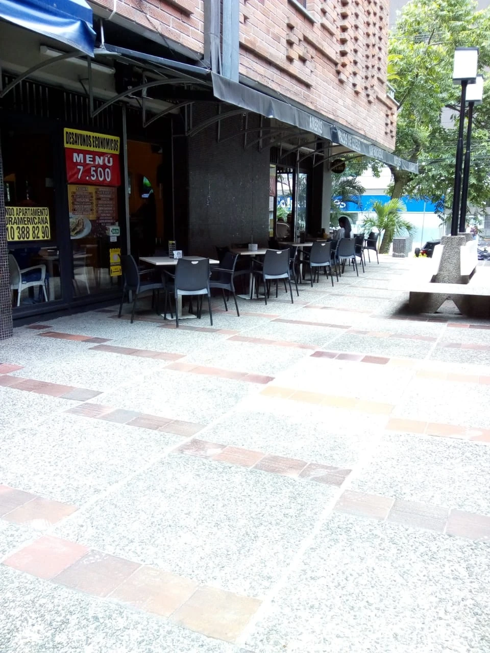 LOCAL COMERCIAL  EN ARRIENDO