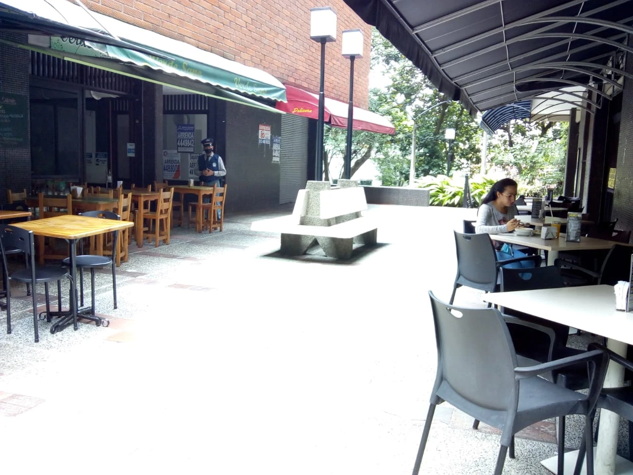 LOCAL COMERCIAL  EN ARRIENDO