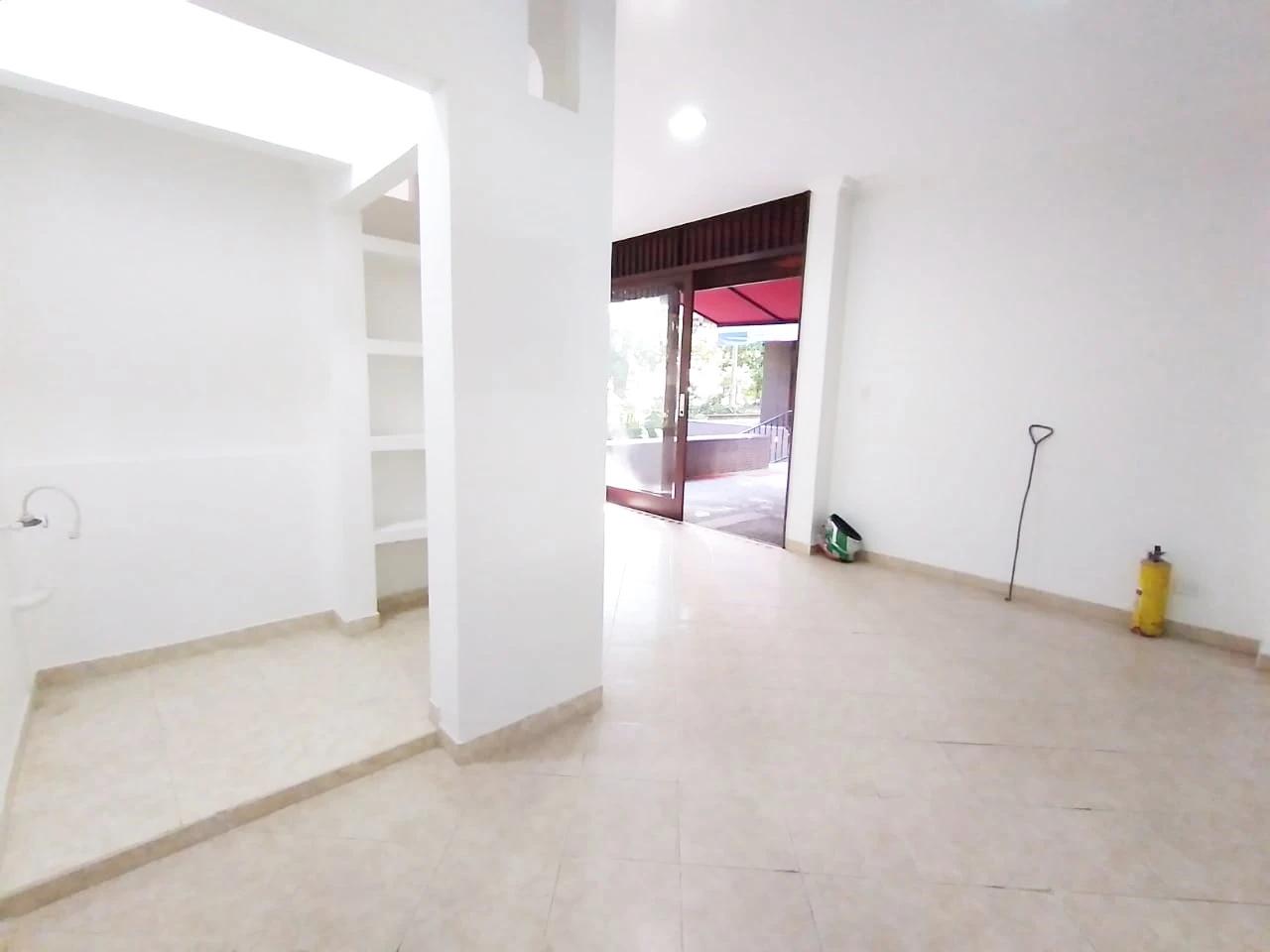 LOCAL COMERCIAL  EN ARRIENDO