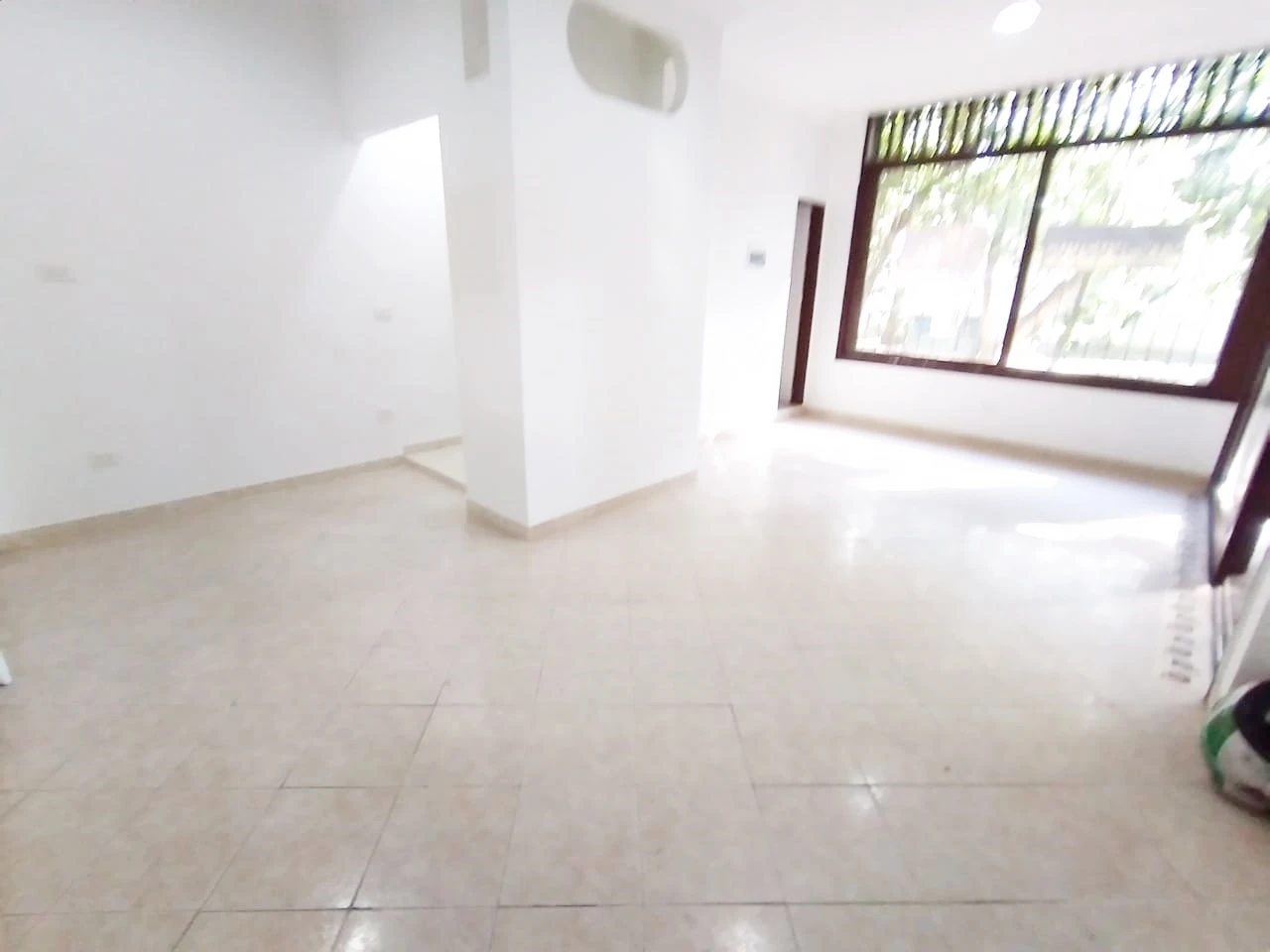 LOCAL COMERCIAL  EN ARRIENDO