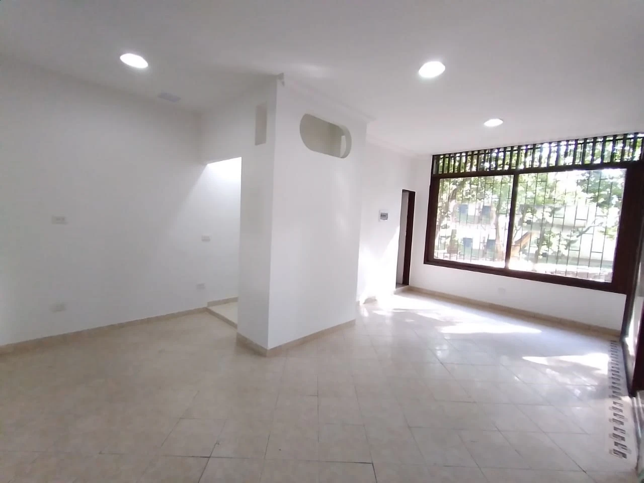LOCAL COMERCIAL  EN ARRIENDO