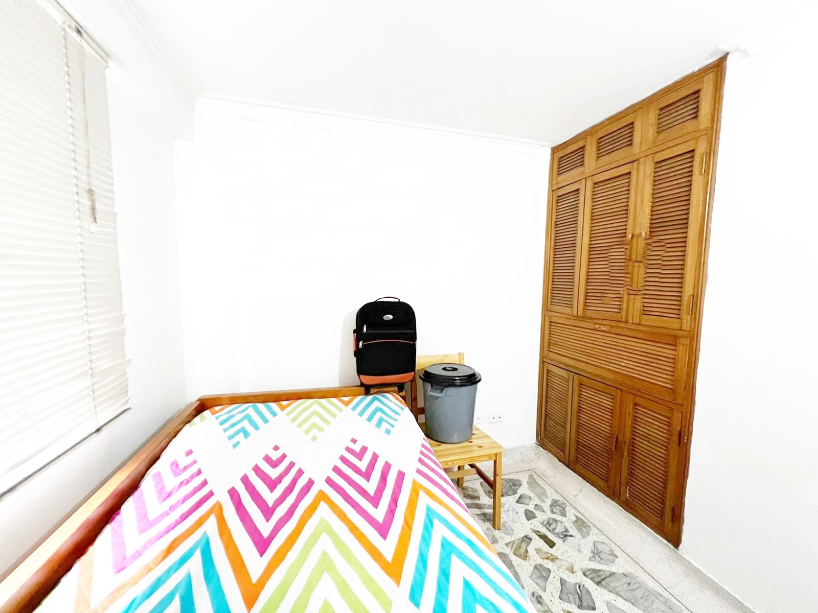 ARRIENDO APARTAMENTO EN CALAZANS