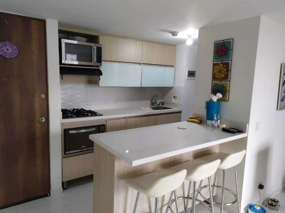 Se arrienda apartamento cerca ala estacion madera via machado