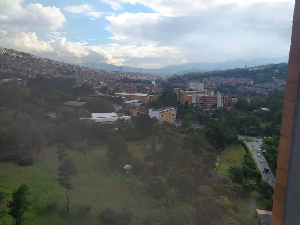 Se arrienda apartamento cerca ala estacion madera via machado