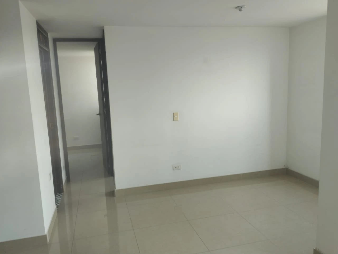 APTO EN ARRIENDO ROBLEDO