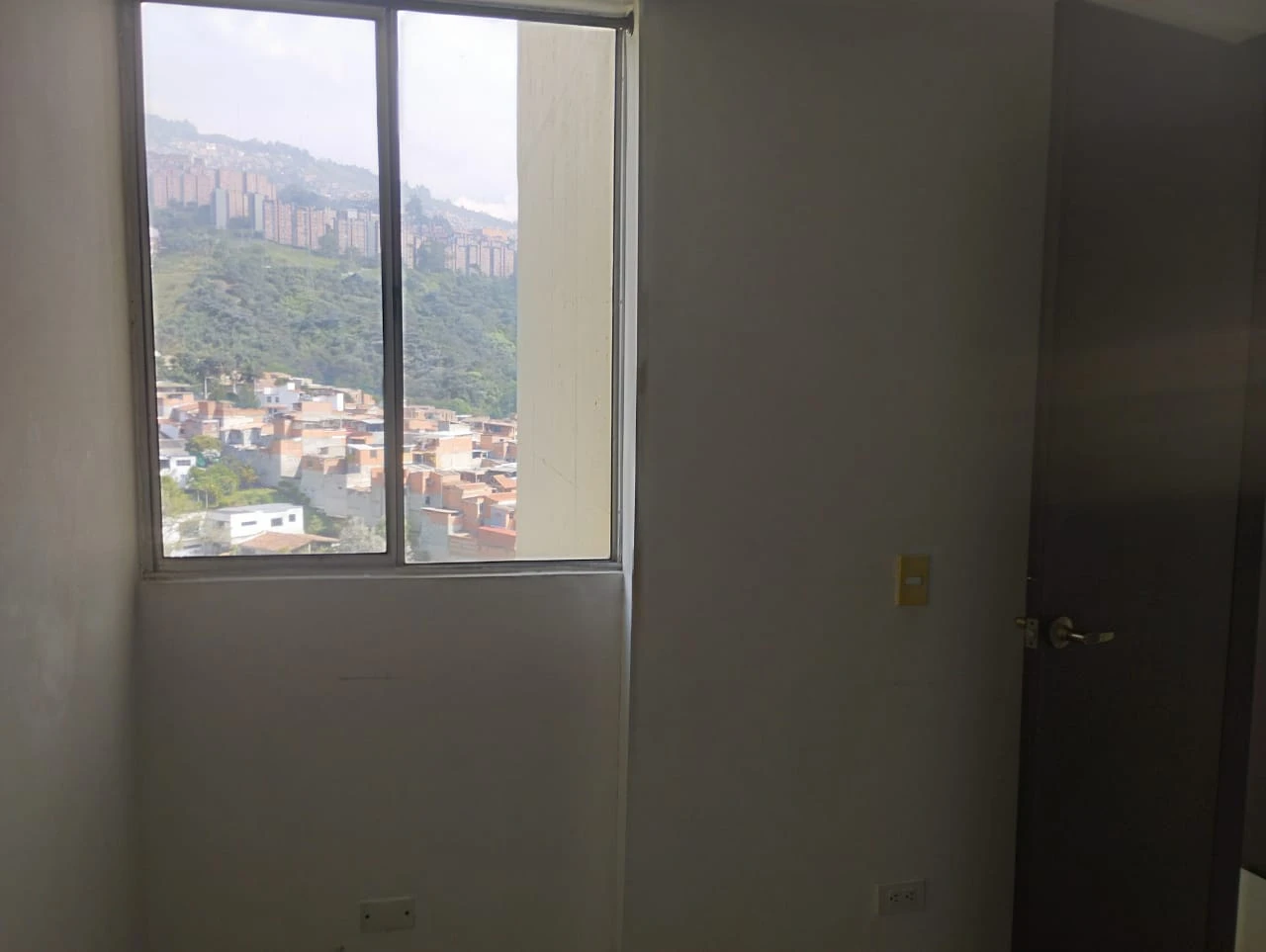 APTO EN ARRIENDO ROBLEDO