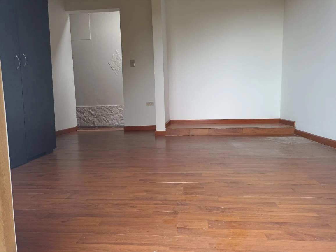 FINCA EN ARRIENDO EN SANTA ELENA 