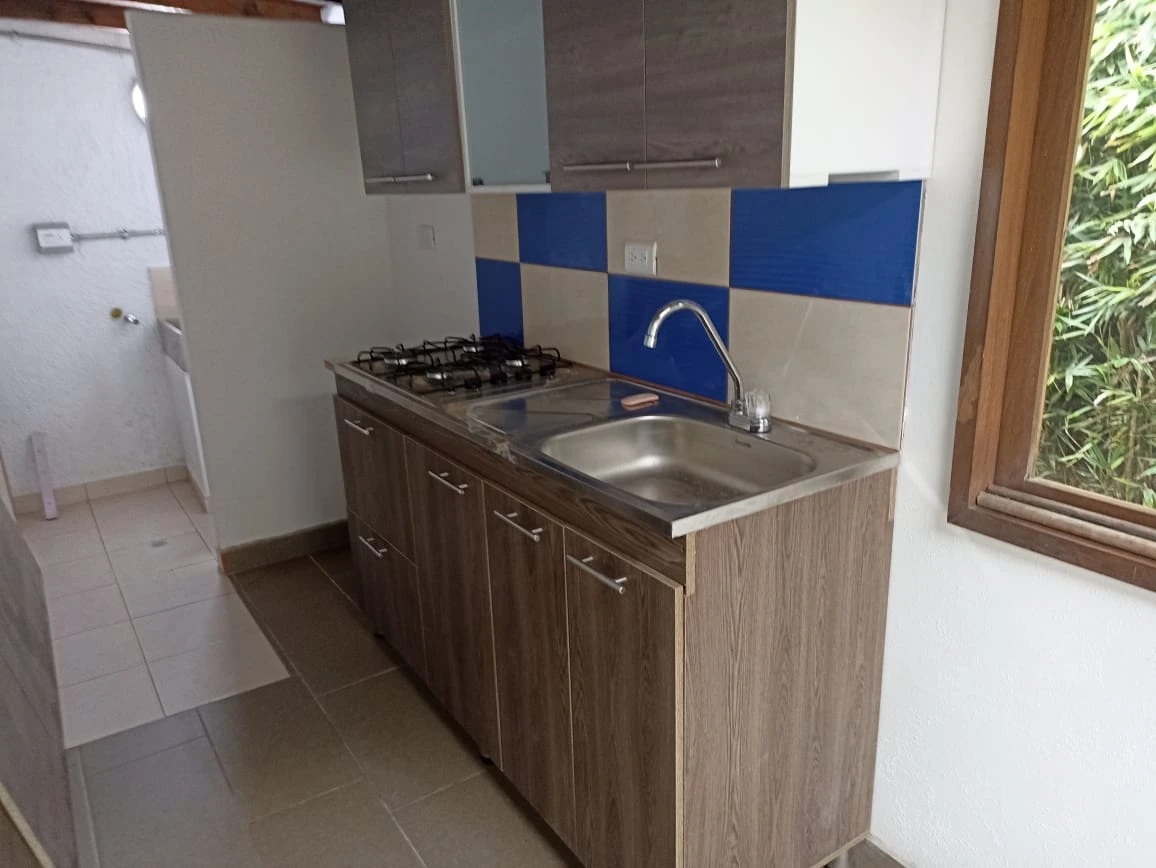 FINCA EN ARRIENDO EN SANTA ELENA 