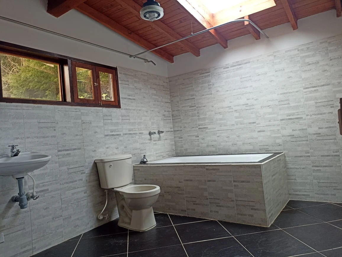 FINCA EN ARRIENDO EN SANTA ELENA 