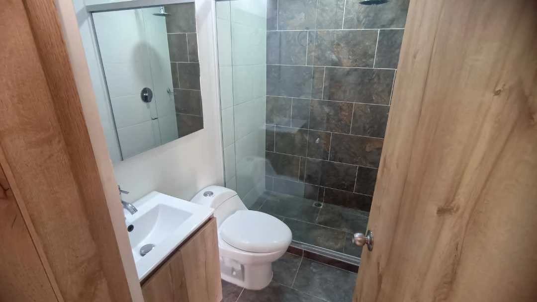 Se arrienda apartamento en sector ciudadela fabricato