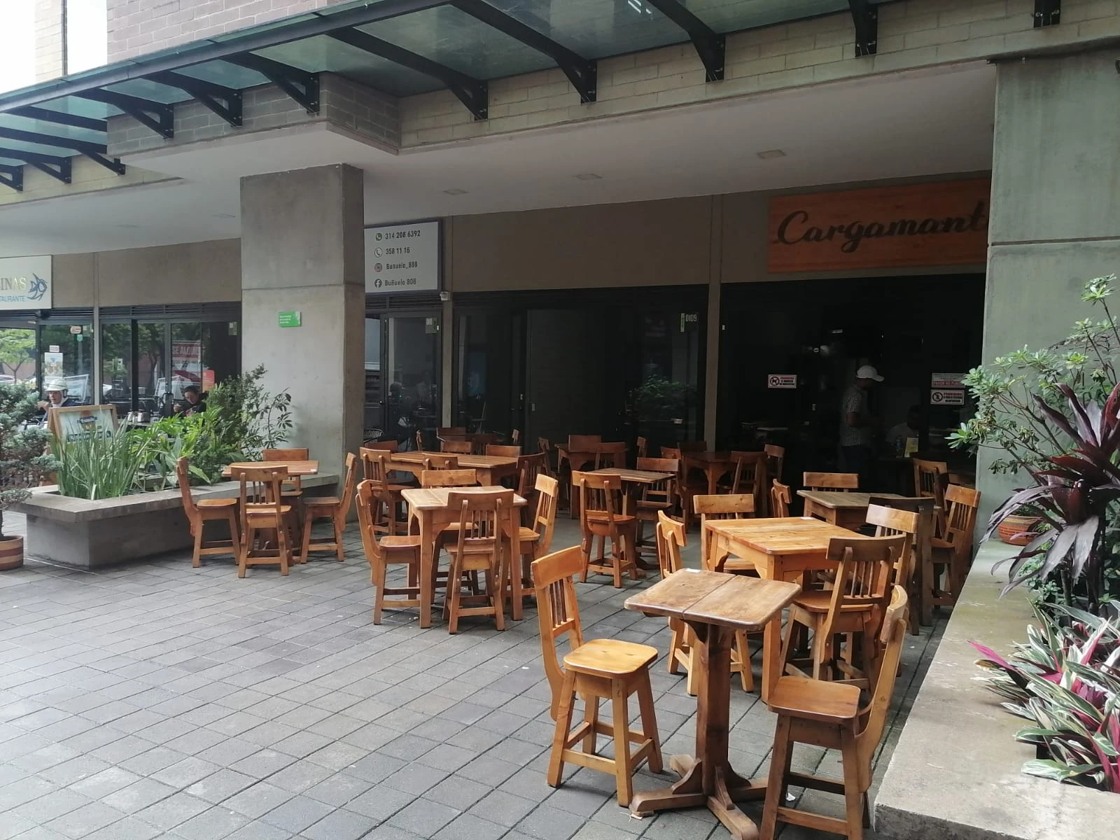 centro empresarial 808
