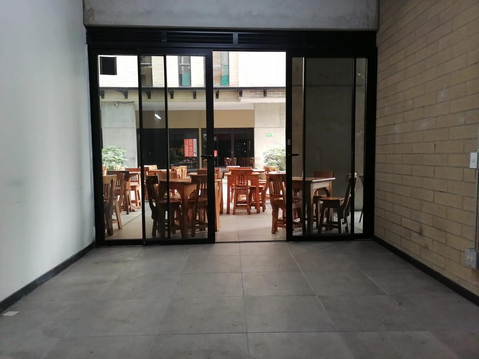 centro empresarial 808