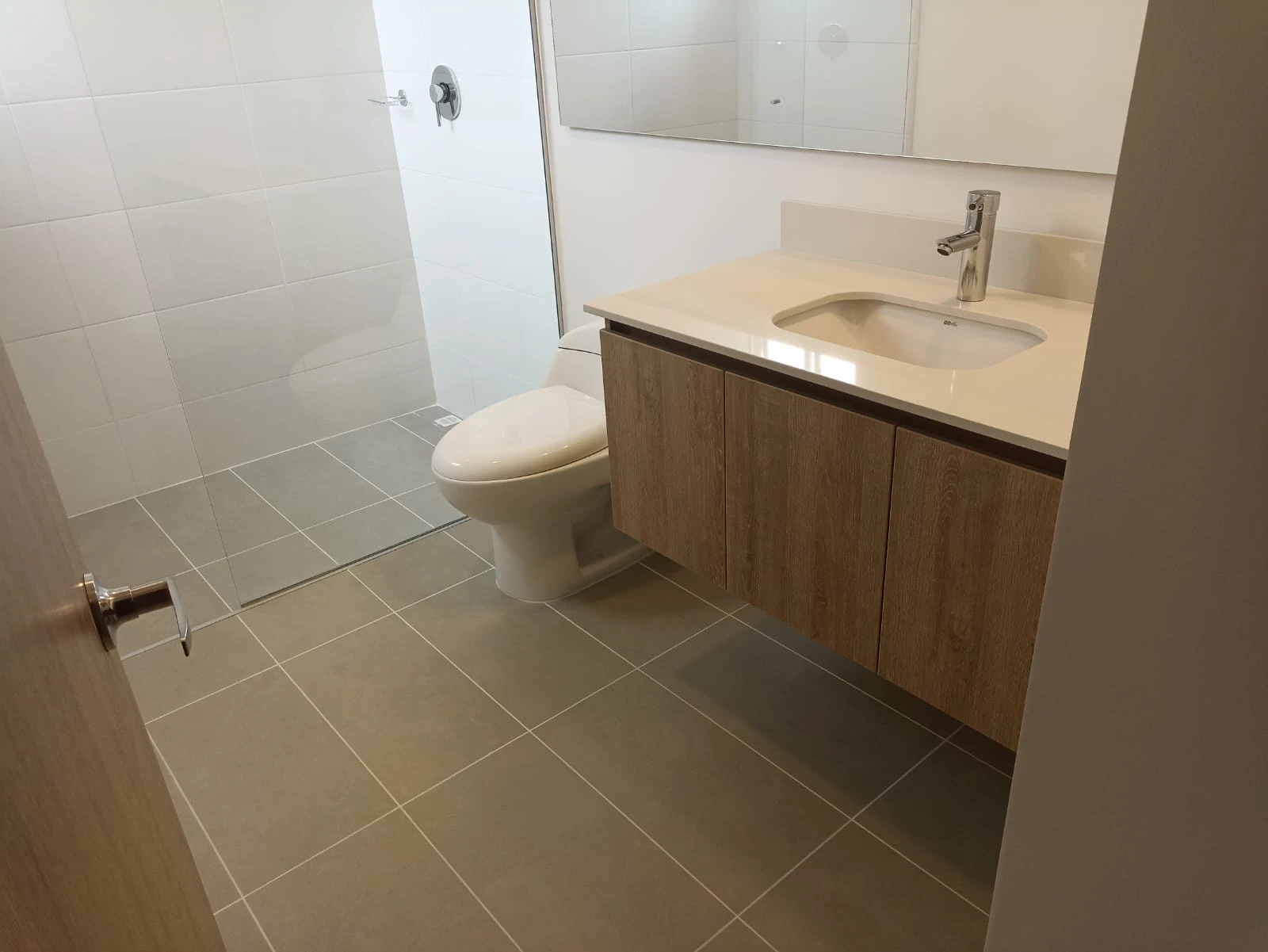 casa en arriendo en la ceja 