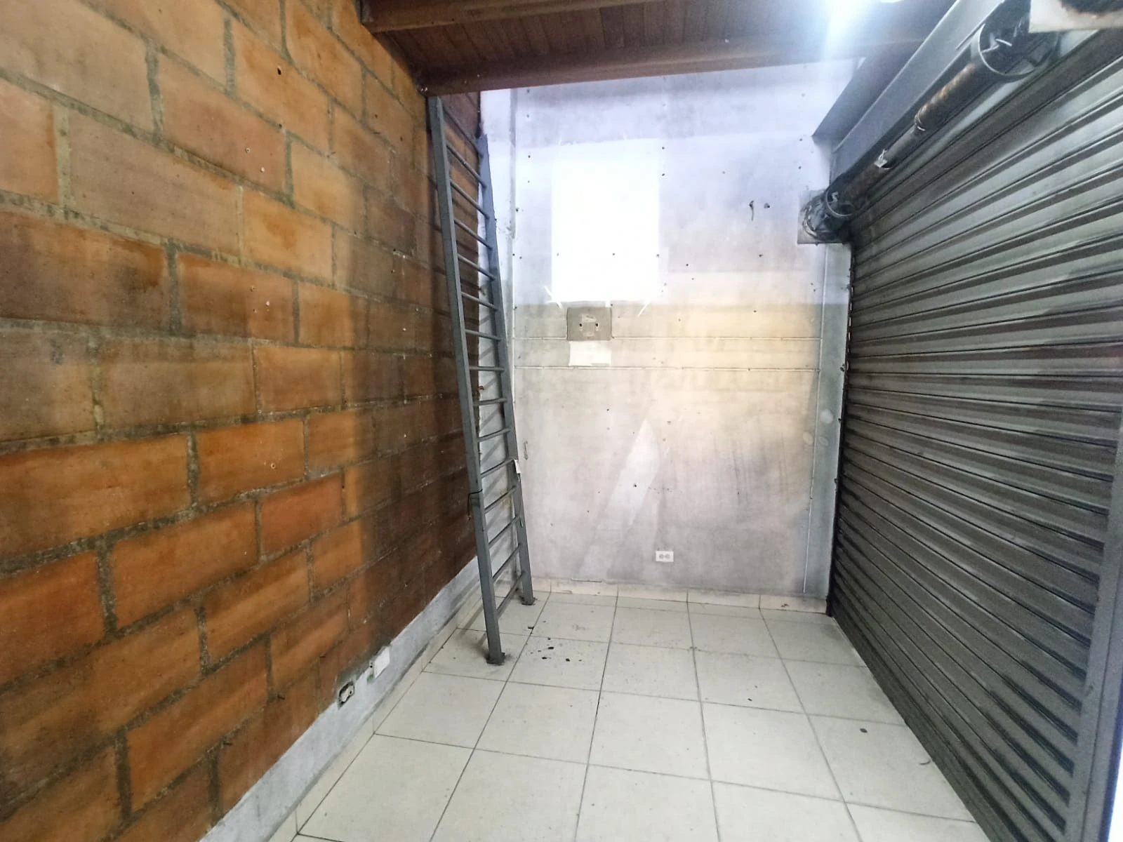 Local en Arriendo Avenida Ferrocarril - Medellín