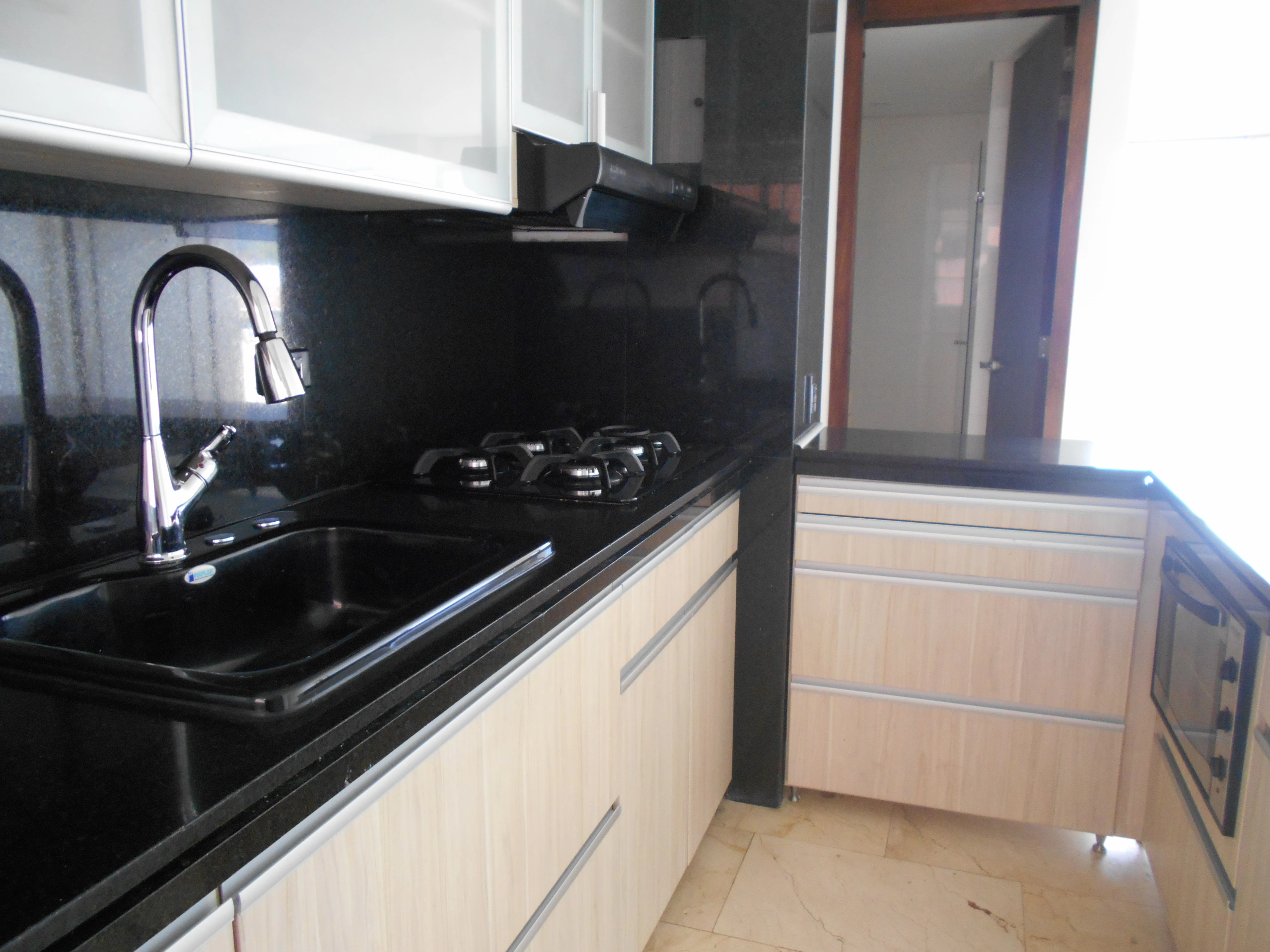 apartamento en arriendo sector Loma del Escobero.