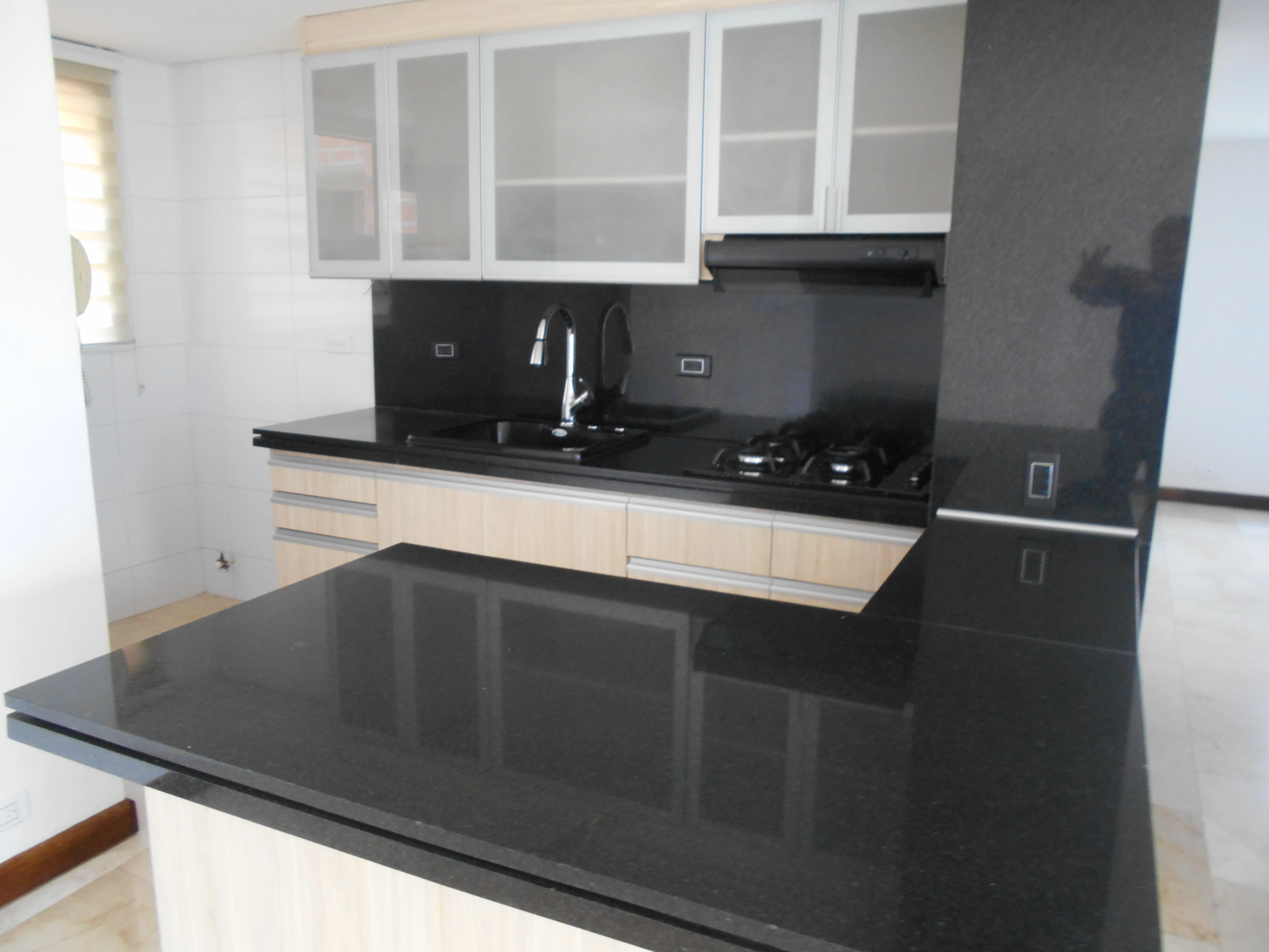 apartamento en arriendo sector Loma del Escobero.