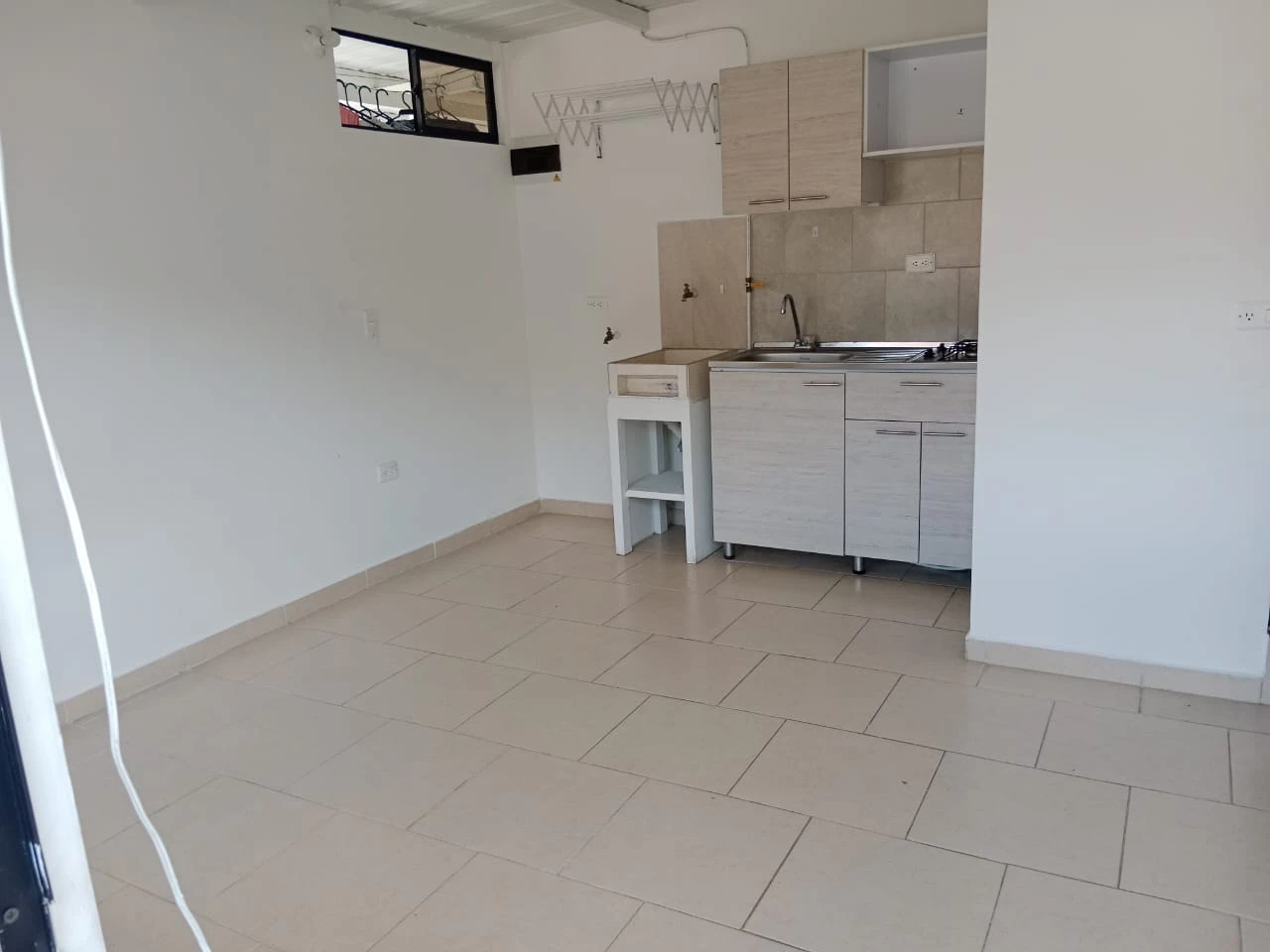 APARTA ESTUDIO EN ARRIENDO 