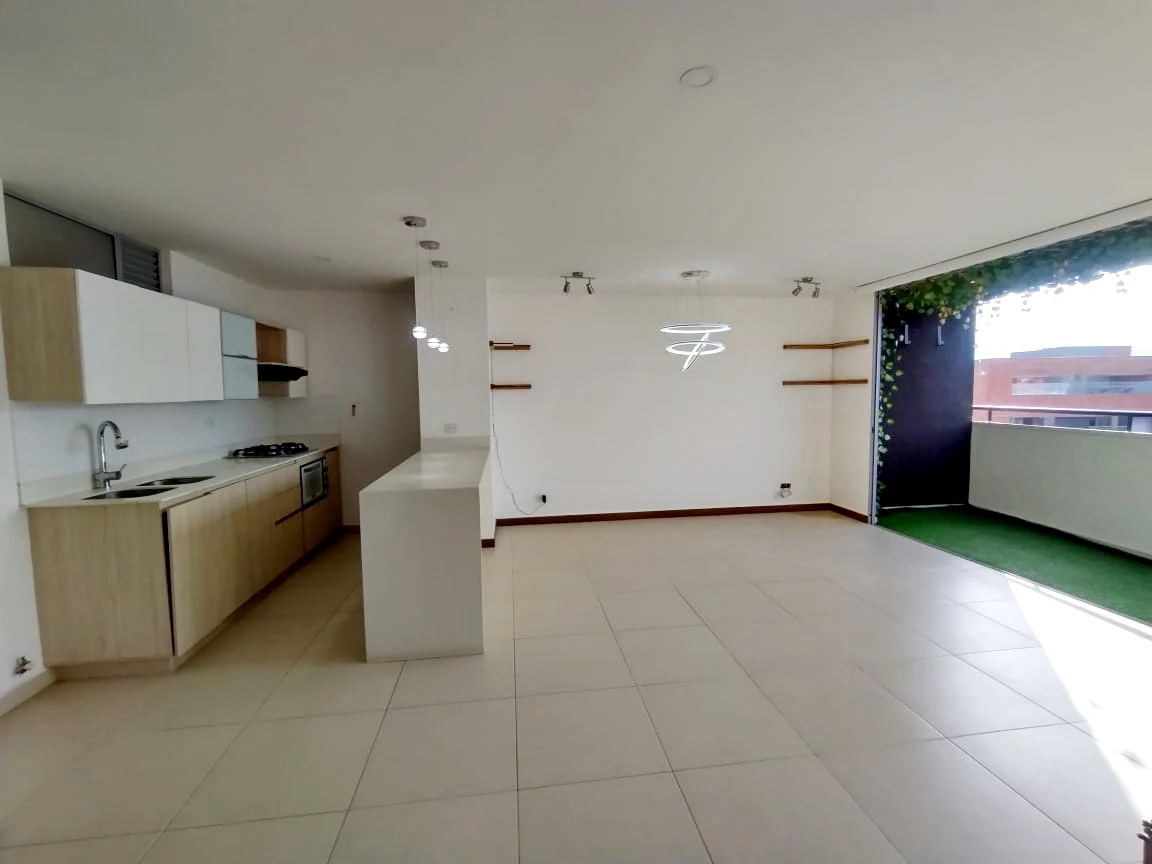 Apartamento en arriendo sector Loma de los Gonzalez