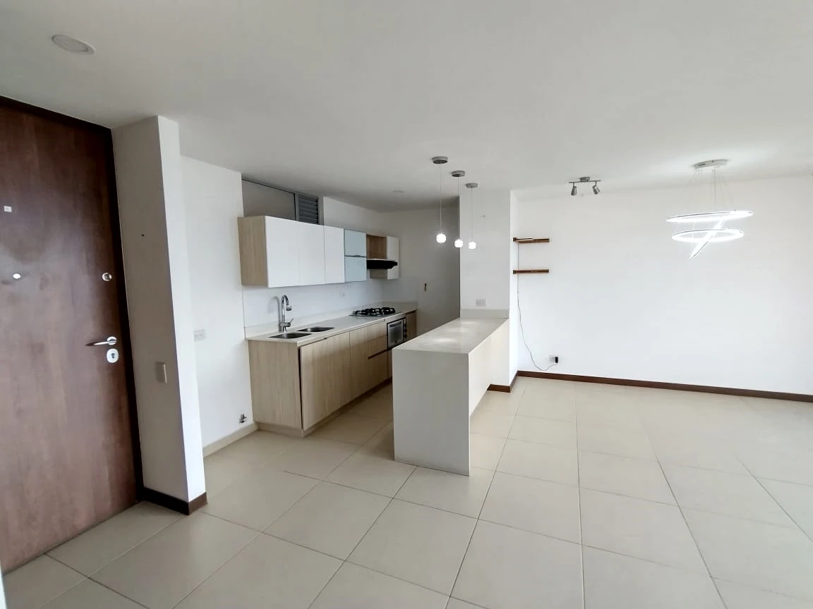 Apartamento en arriendo sector Loma de los Gonzalez