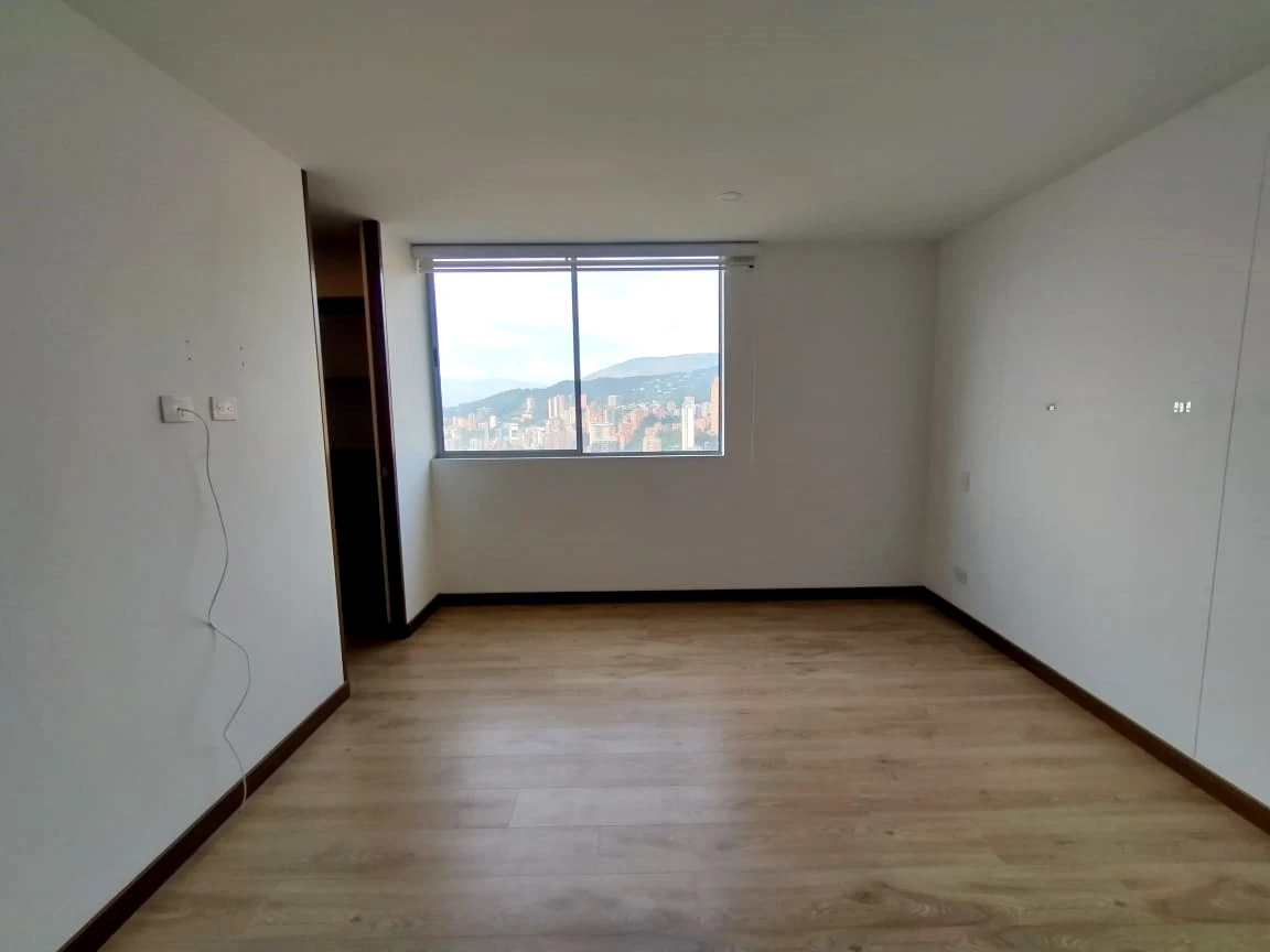 Apartamento en arriendo sector Loma de los Gonzalez