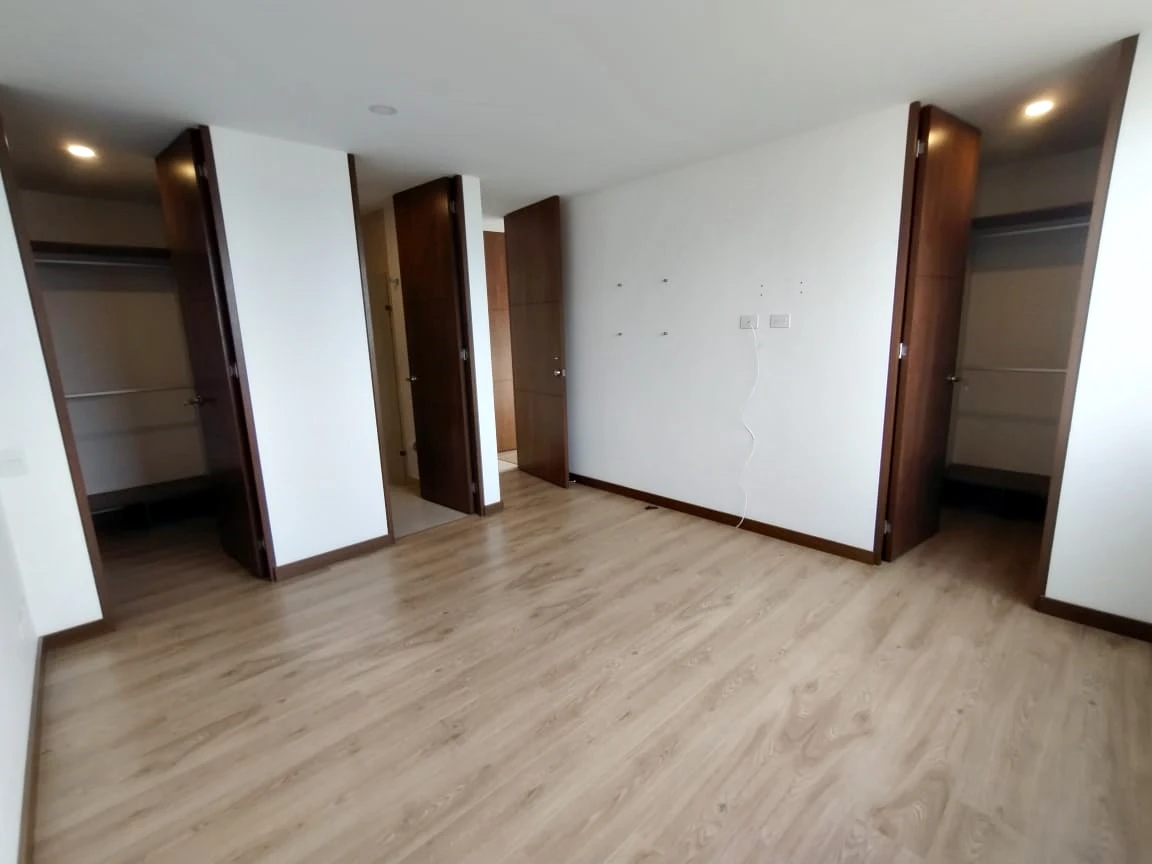Apartamento en arriendo sector Loma de los Gonzalez