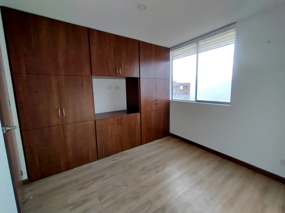 Apartamento en arriendo sector Loma de los Gonzalez