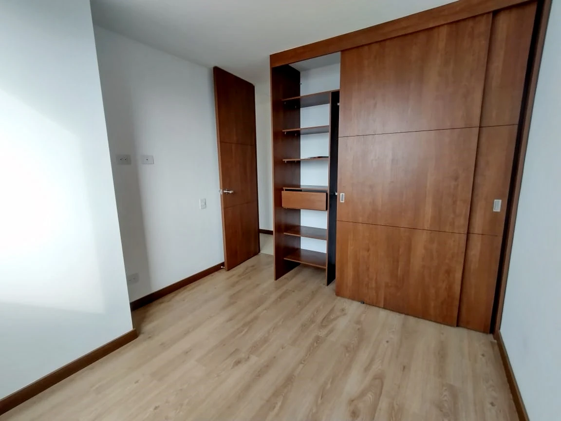 Apartamento en arriendo sector Loma de los Gonzalez