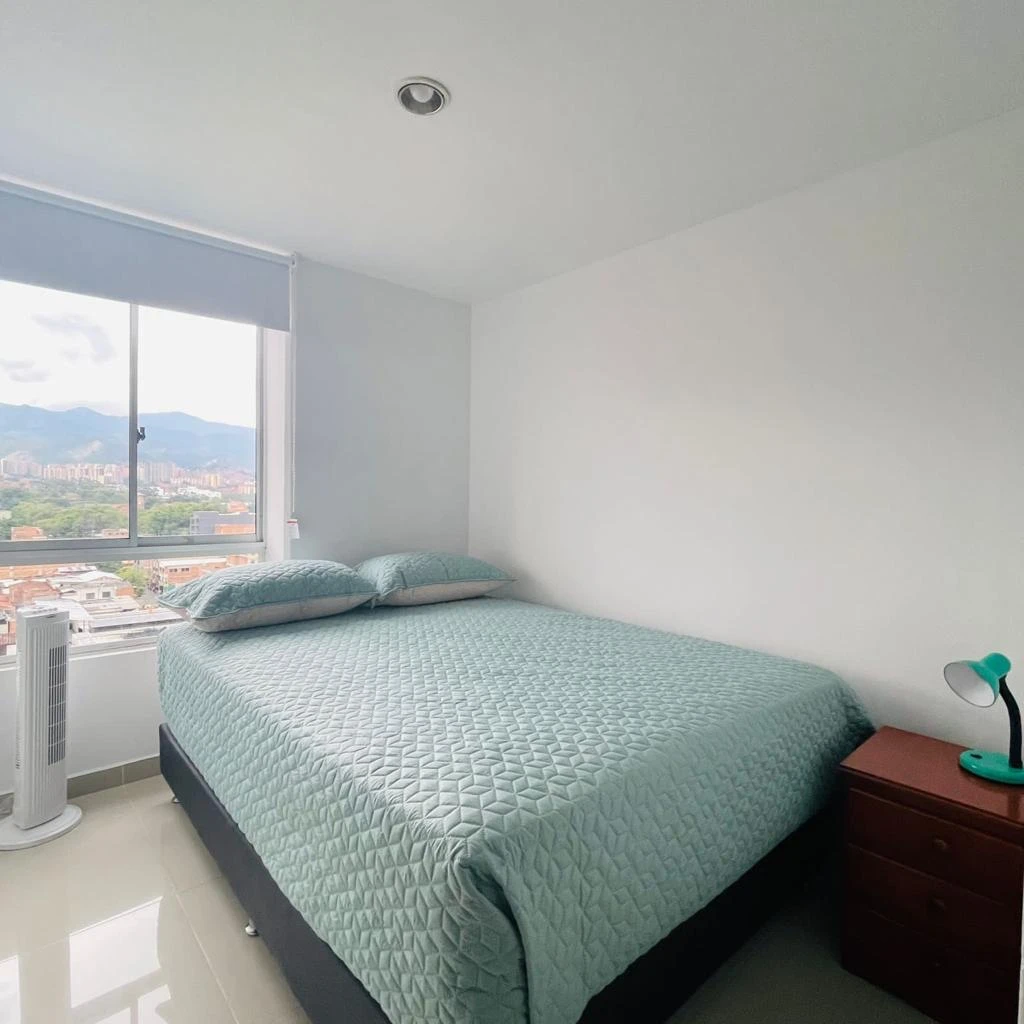 Apartamento amoblado en la Aguacatala