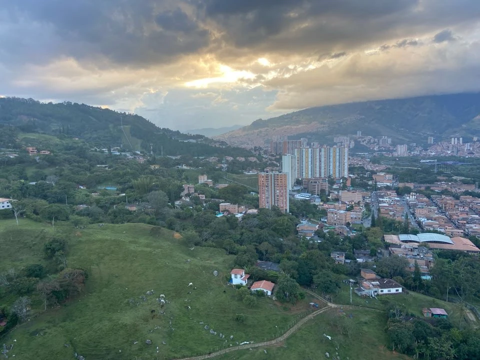 APARTAMENTO EN ARRIENDO SECTOR MACHADO