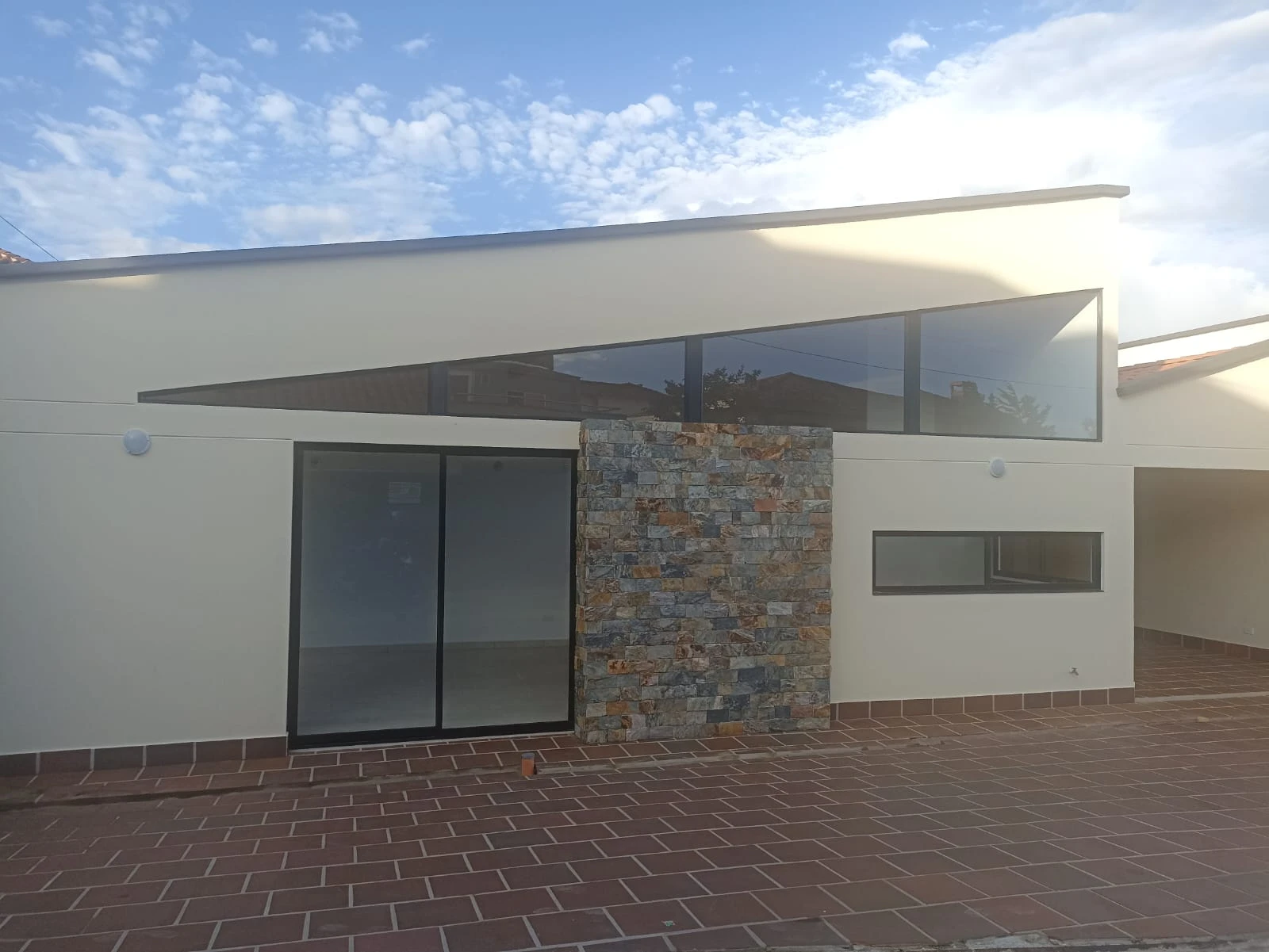 casa en arriendo sector colegios 