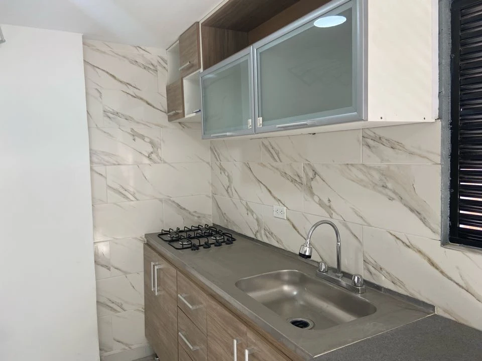 Apartamento en arriendo sector obra 2.000