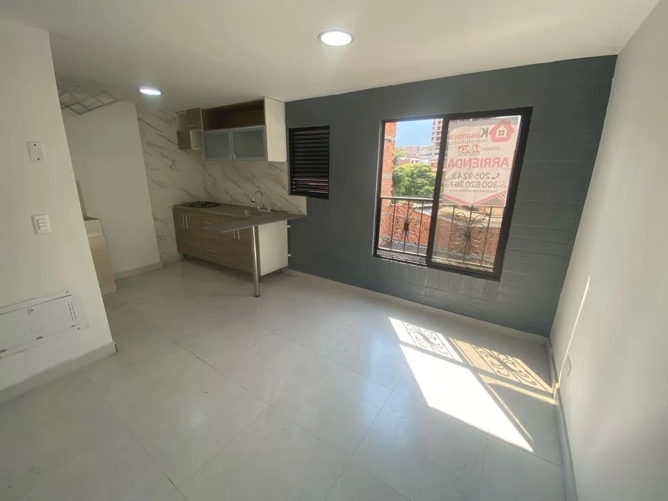 Apartamento en arriendo sector obra 2.000