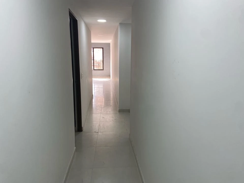 Apartamento en arriendo sector obra 2.000