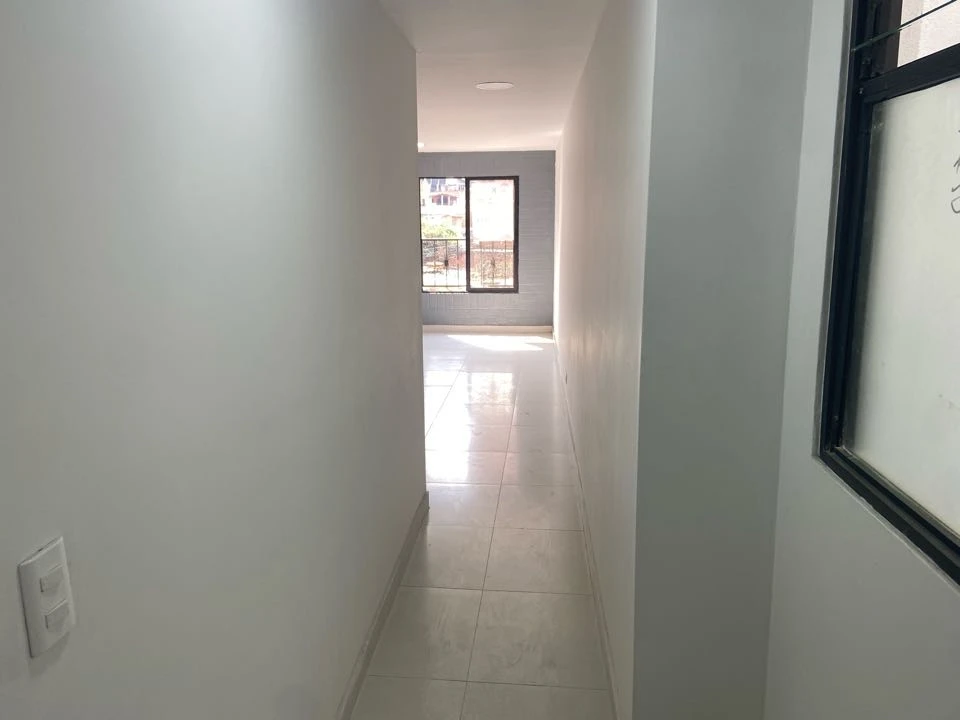 Apartamento en arriendo sector obra 2.000