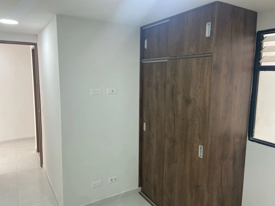 Apartamento en arriendo sector obra 2.000