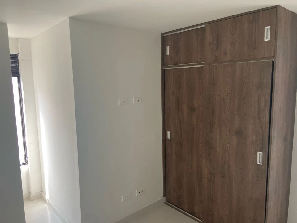 Apartamento en arriendo sector obra 2.000
