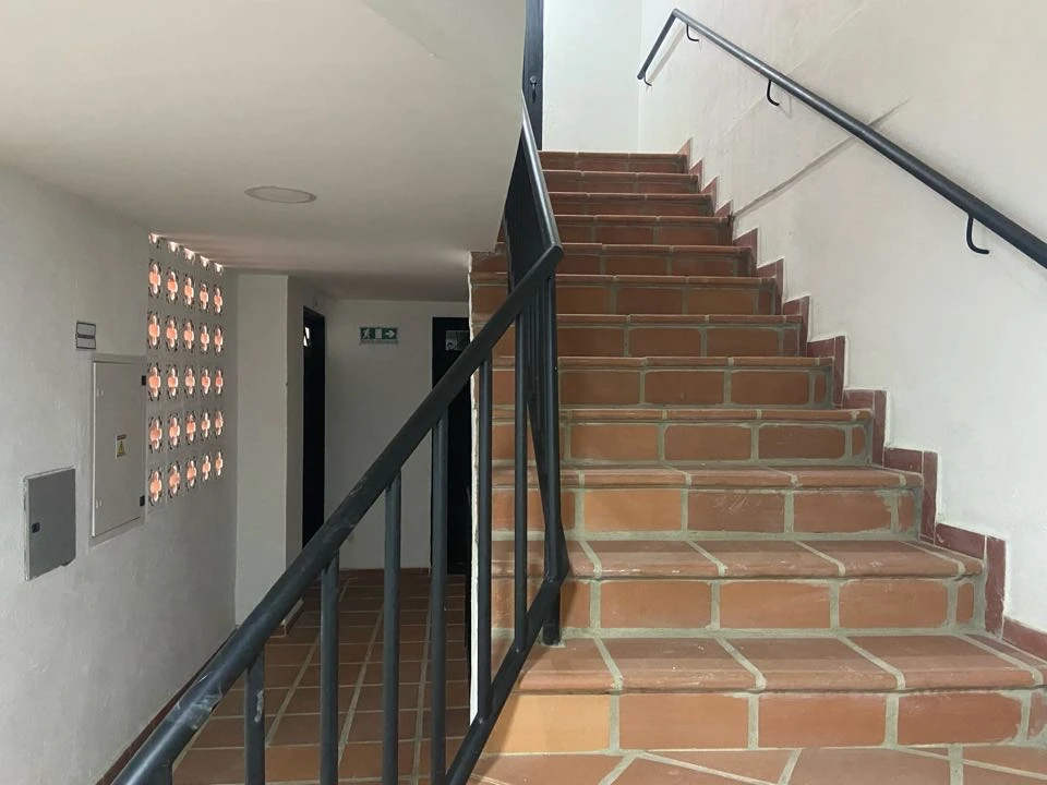 Apartamento en arriendo sector obra 2.000