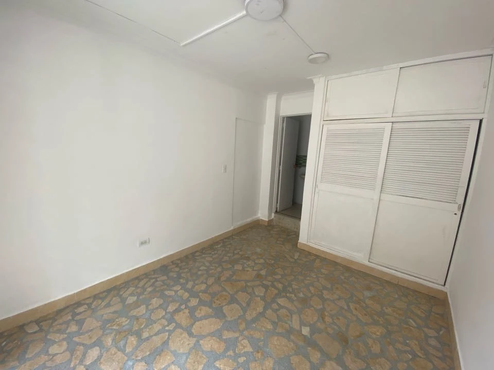 Local en arriendo diagonal Hospital Rosalpi