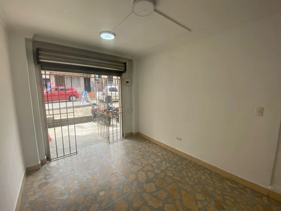 Local en arriendo diagonal Hospital Rosalpi
