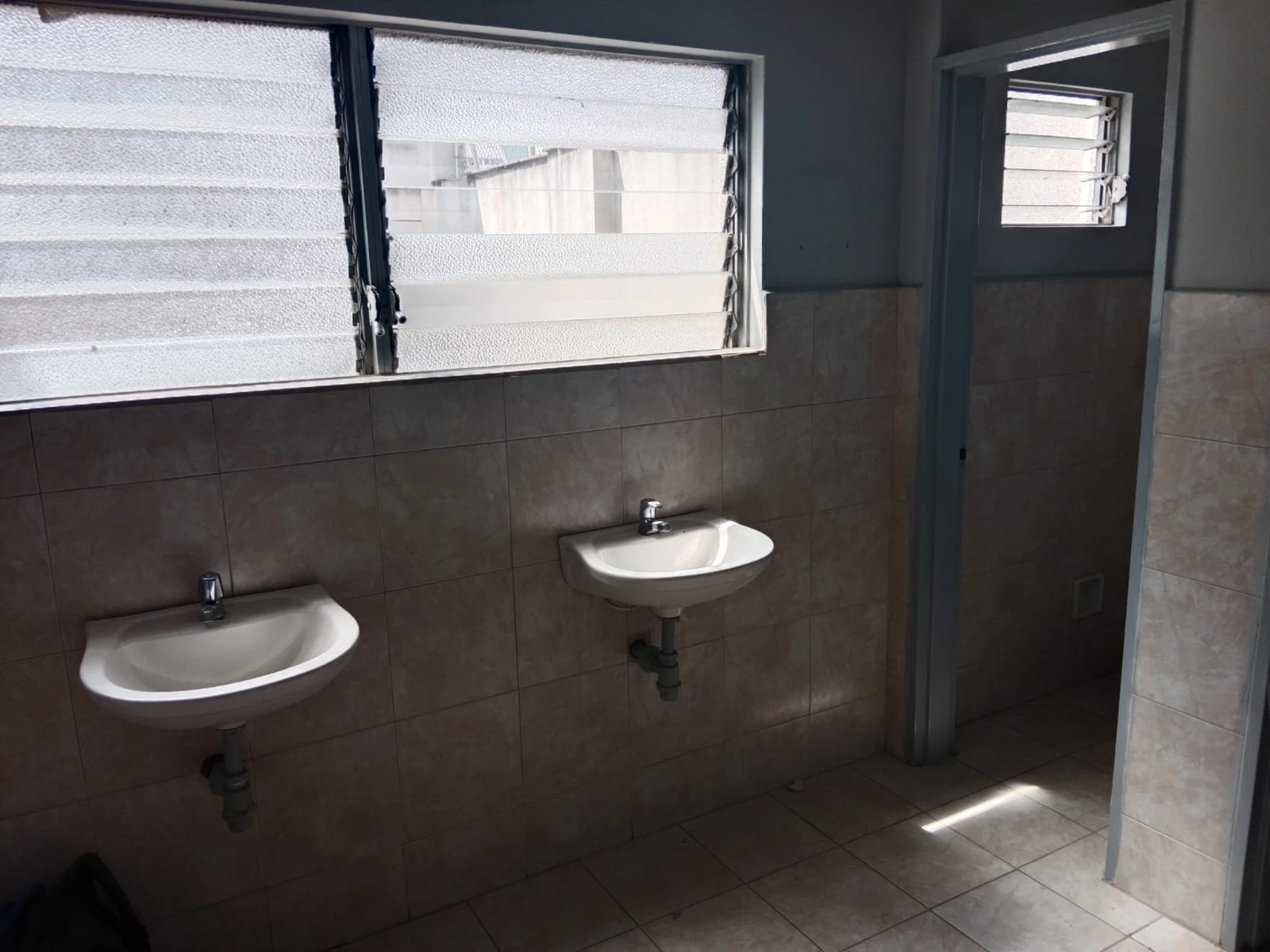 EDIFICIO EN ARRIENDO 