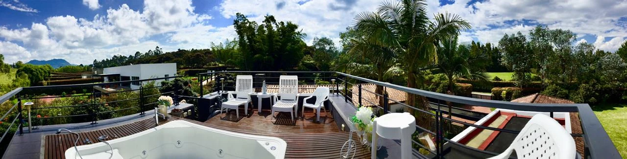 CASA  CAMPESTRE EN ARRIENDO O VENTA EN LLANOGRANDE 