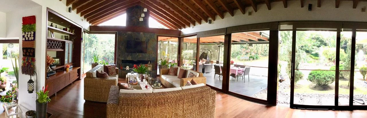 CASA  CAMPESTRE EN ARRIENDO O VENTA EN LLANOGRANDE 