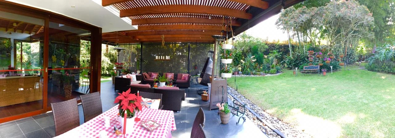 CASA  CAMPESTRE EN ARRIENDO O VENTA EN LLANOGRANDE 