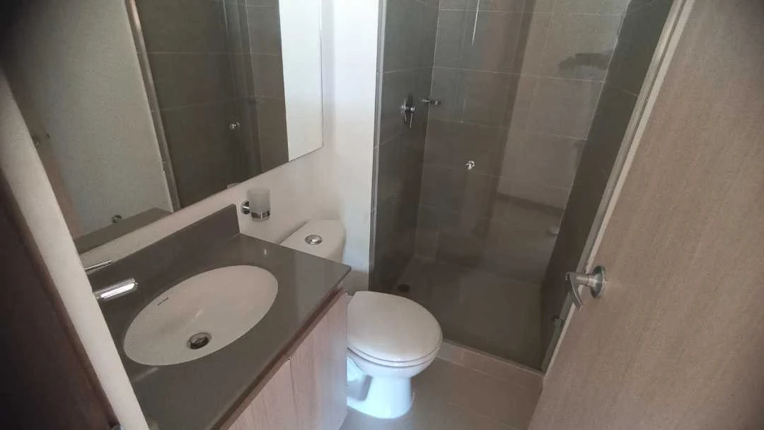 Se arrienda apartamento en sector niquia puerta del norte